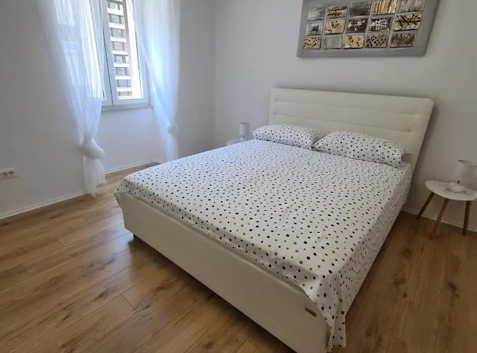 Διαμέρισμα Andy *